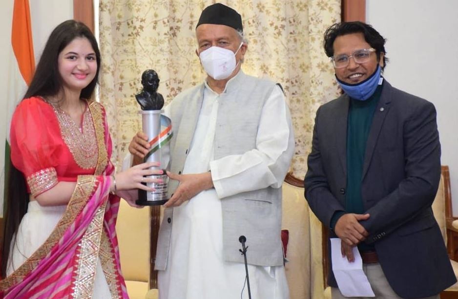 Harshaali Malhotra with Bharat ratan Awards