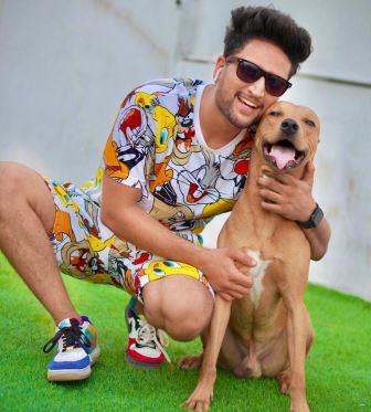 hunny sharma with his dog