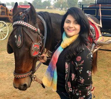 Priyanka Tiwari horse