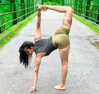 Heena Jain yoga Instructor