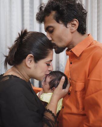 Littleglove Shivani kapila husband and daughter