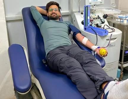 Tg Fozy Ajay blood donating