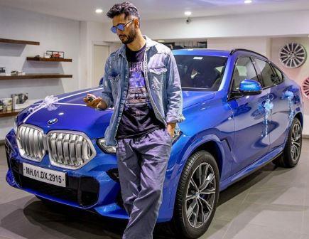 Arjun Kanungo Buying New BMW Car